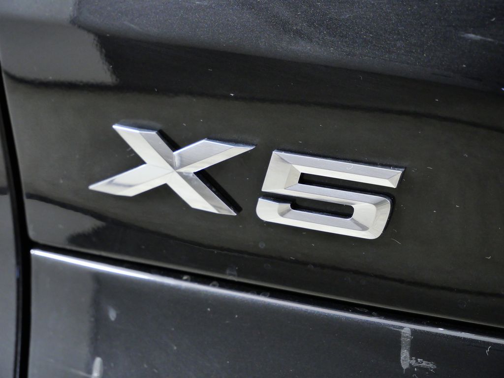 Thumbnail: 2026 BMW X5 - 13