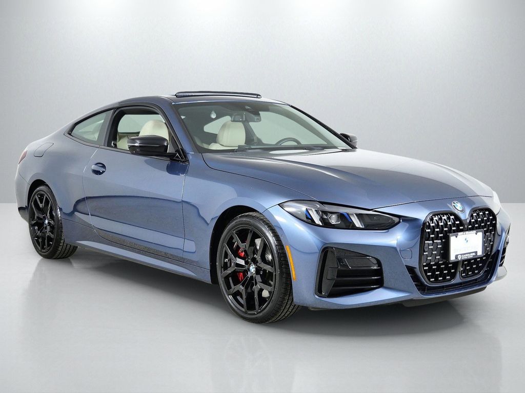 Thumbnail: 2025 BMW 4 Series - 9