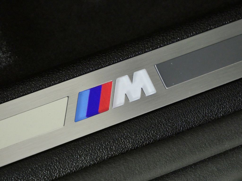 Thumbnail: 2026 BMW X5 - 23