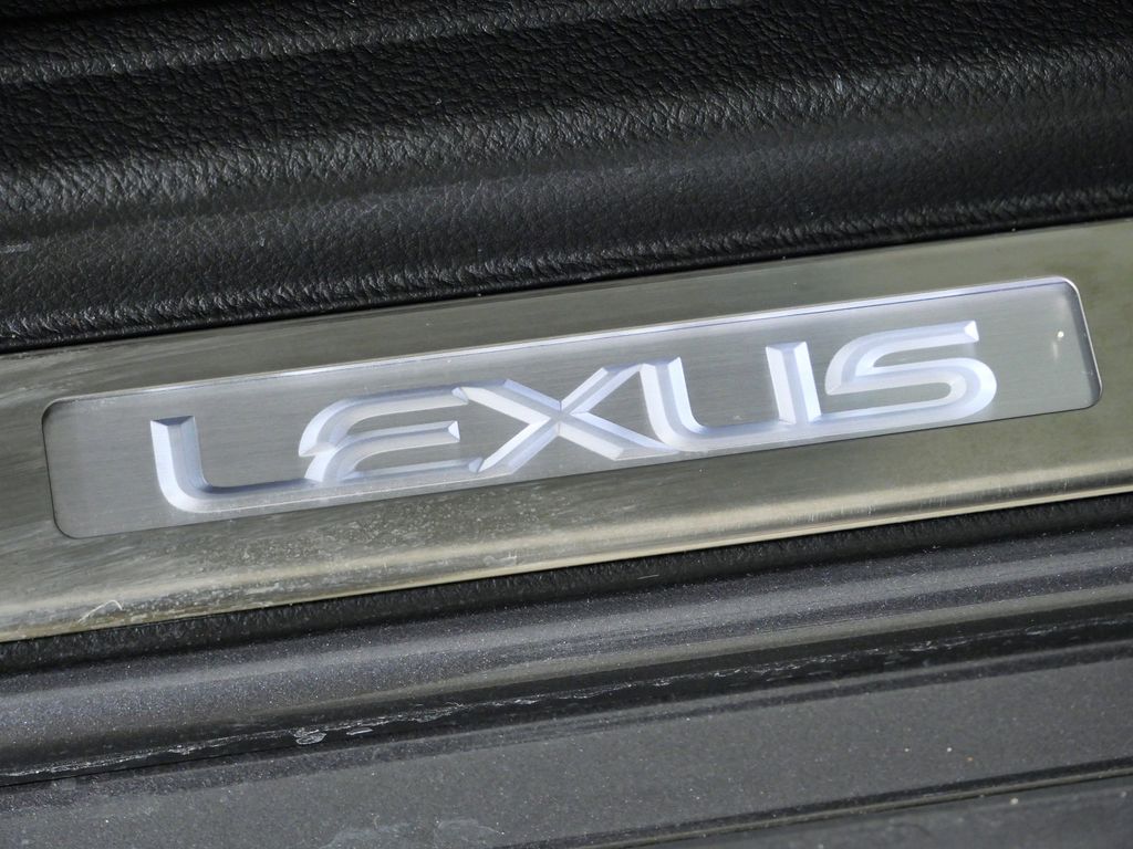 Thumbnail: 2023 Lexus GX - 23