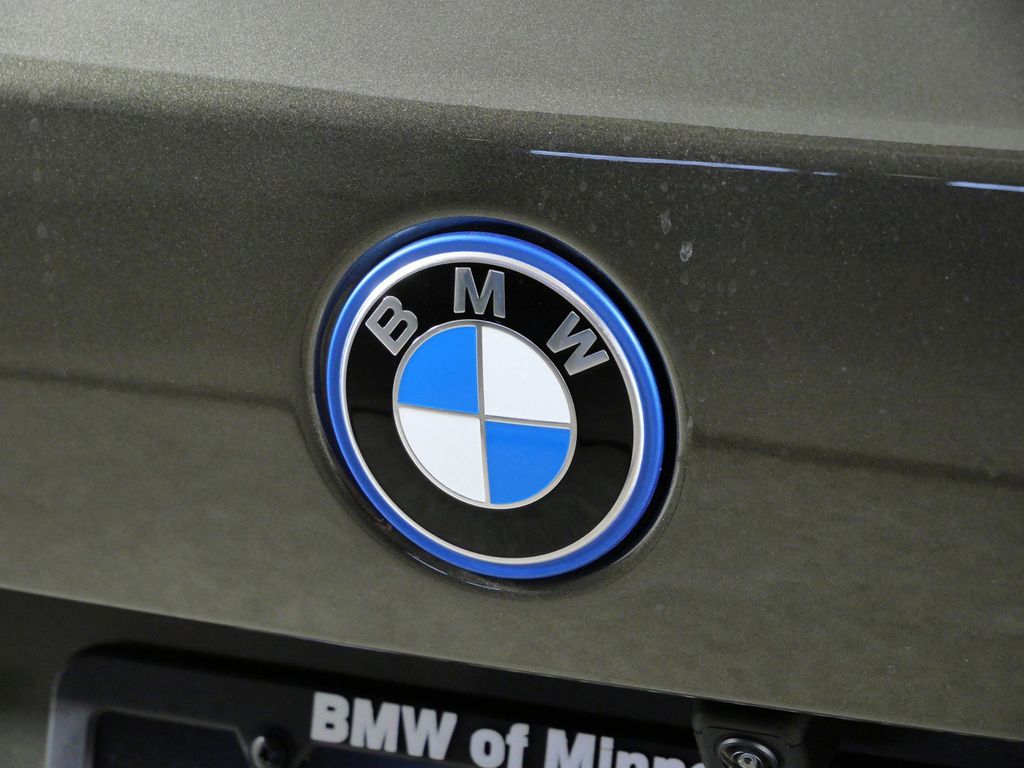 Thumbnail: 2026 BMW X5 - 11