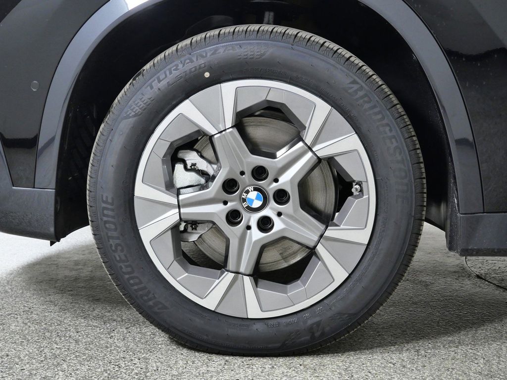 Thumbnail: 2026 BMW X1 - 17