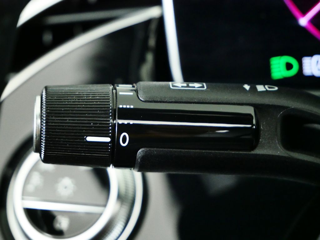 Thumbnail: 2024 Mercedes-Benz E-Class - 49
