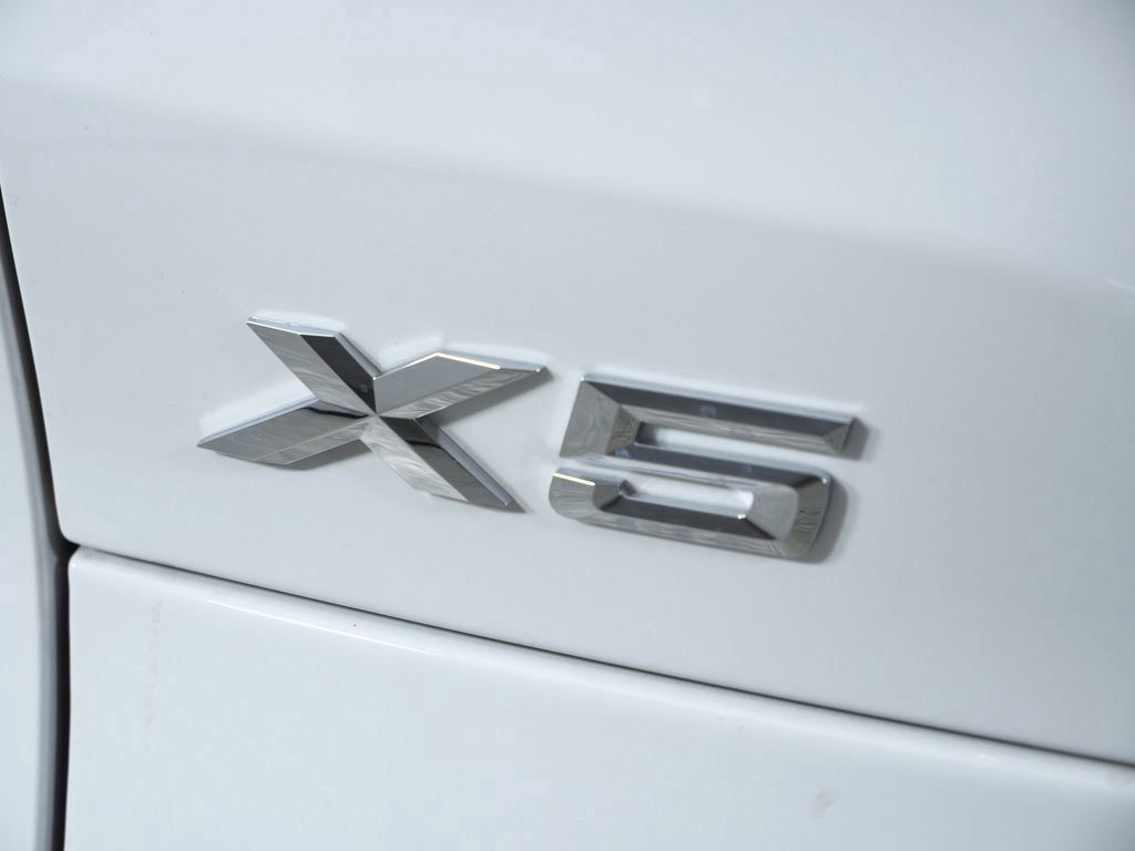 Thumbnail: 2026 BMW X5 - 14
