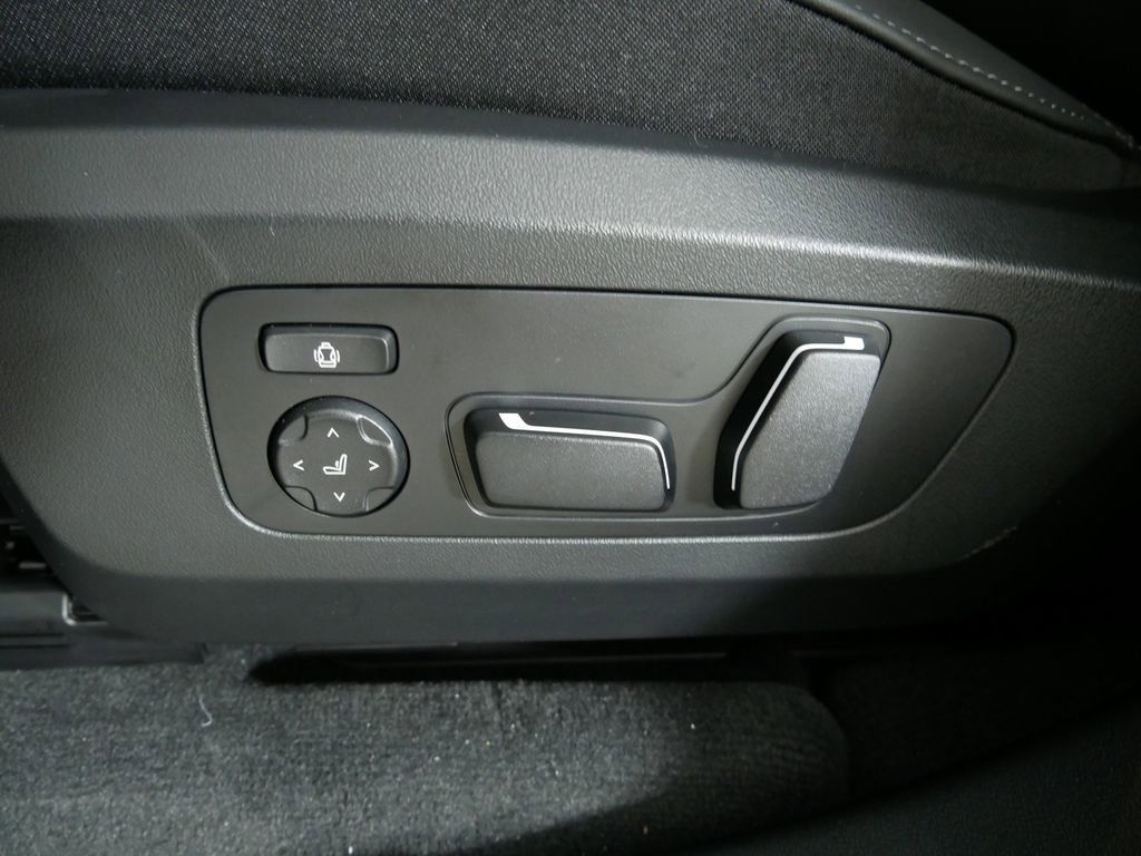 Thumbnail: 2025 BMW X3 - 36