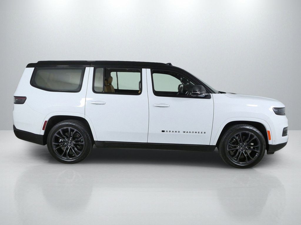 Thumbnail: 2023 Jeep Grand Wagoneer - 8