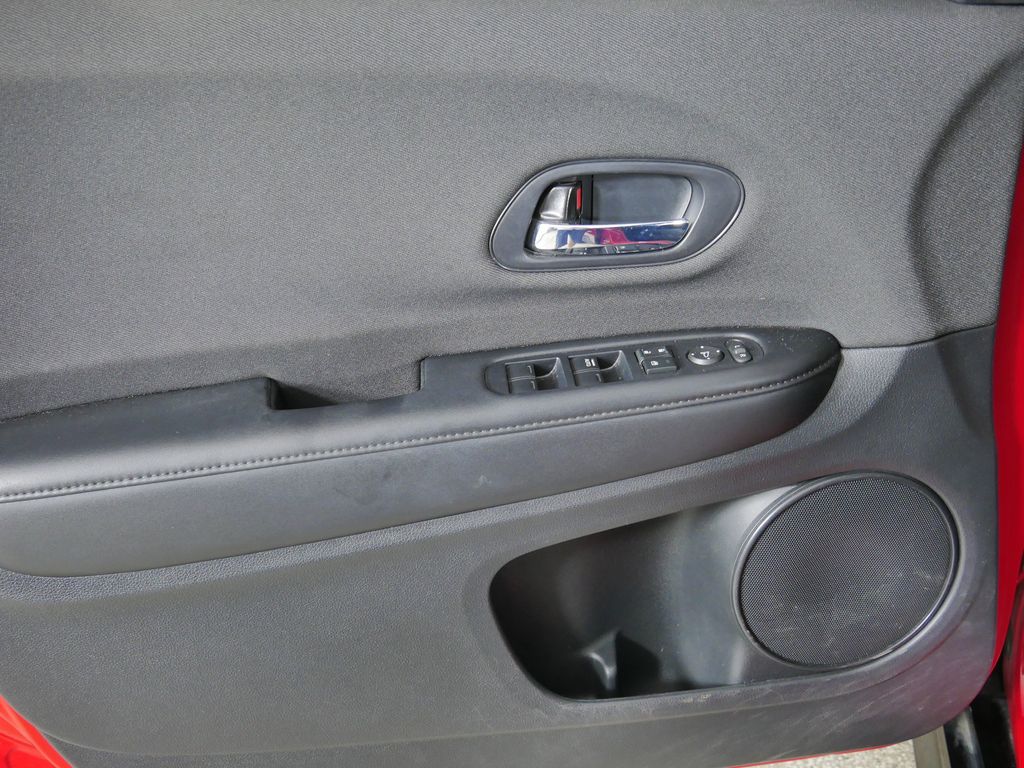 Thumbnail: 2022 Honda HR-V - 32