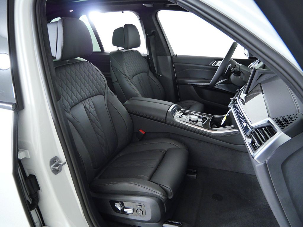 Thumbnail: 2026 BMW X5 - 20