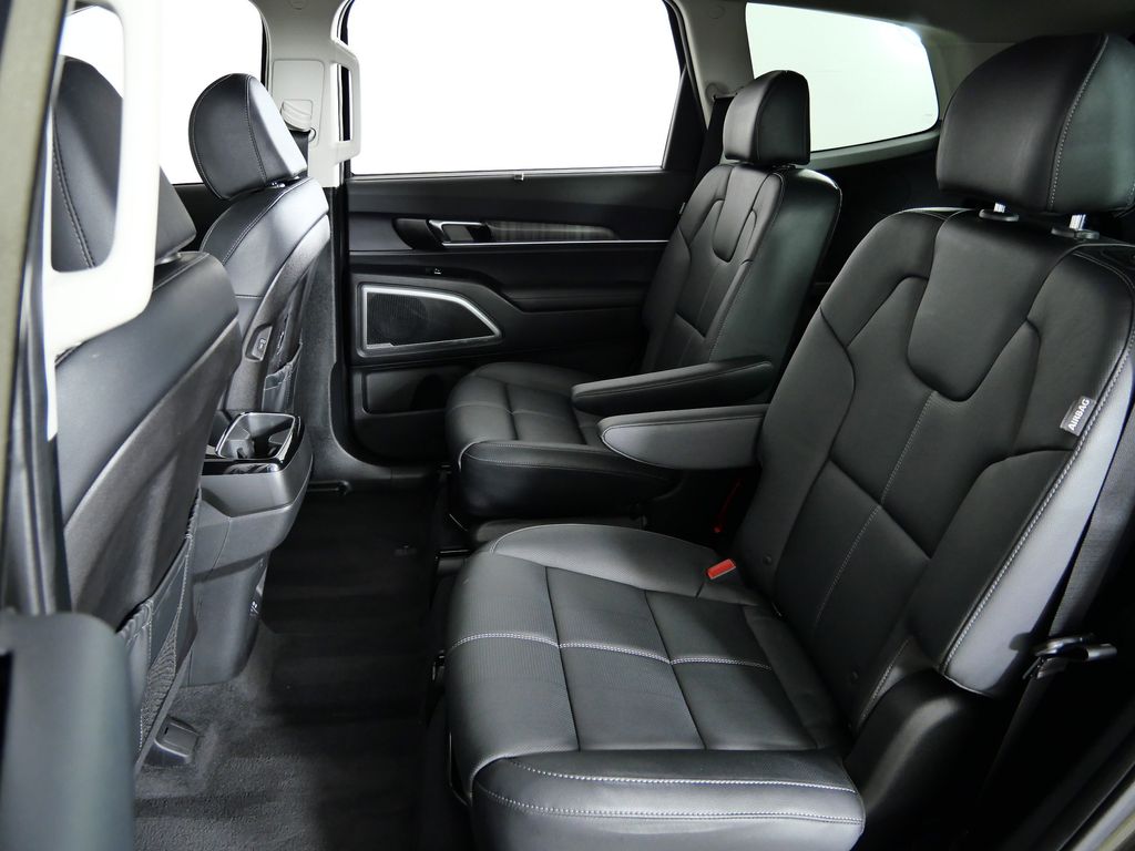 Thumbnail: 2023 Kia Telluride - 31