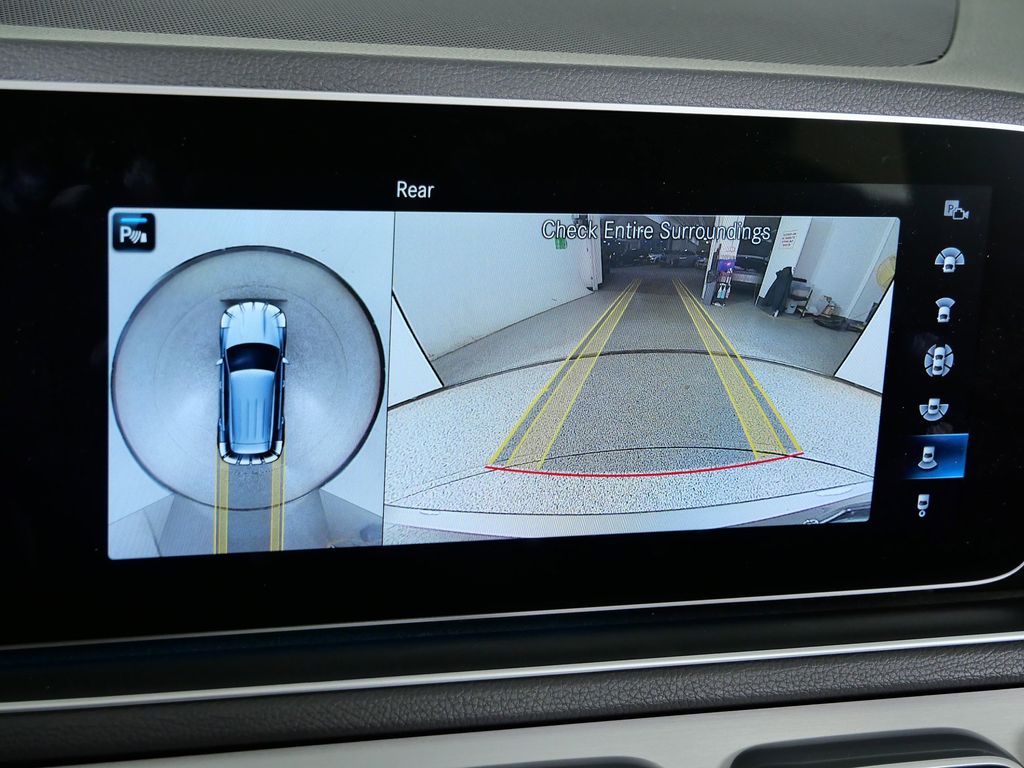 Thumbnail: 2020 Mercedes-Benz GLE - 50