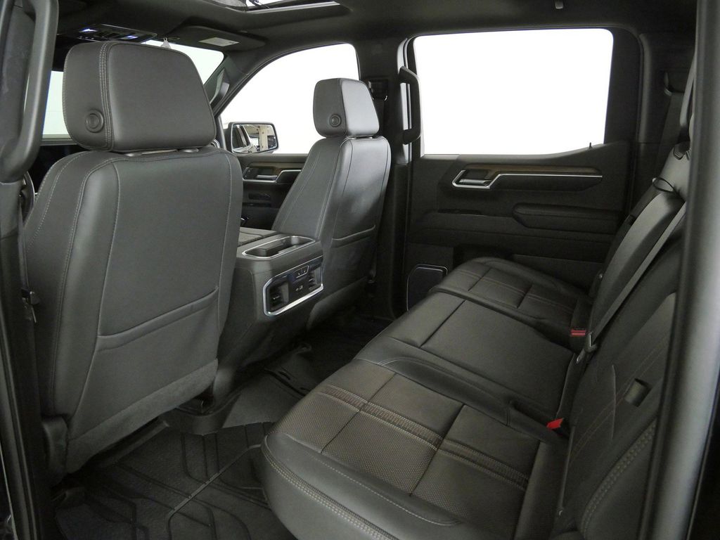 Thumbnail: 2022 Chevrolet Silverado 1500 - 30