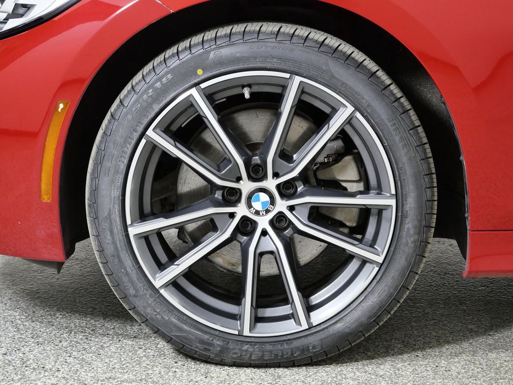 Thumbnail: 2019 BMW 3 Series - 18