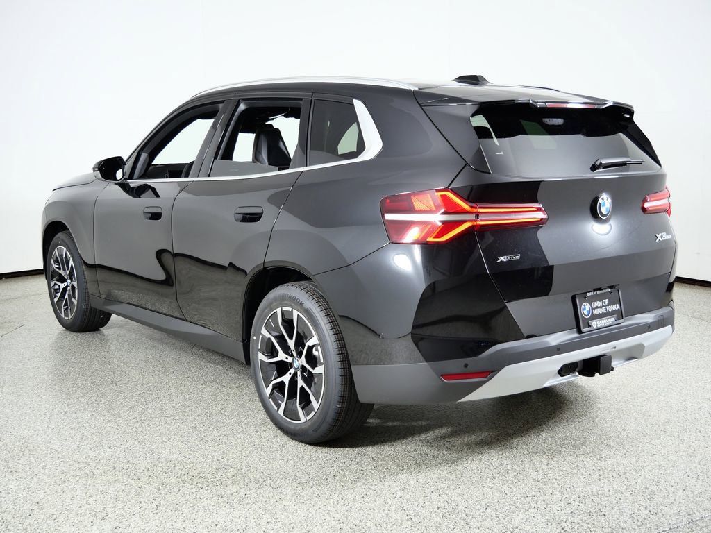 Thumbnail: 2026 BMW X3 - 16