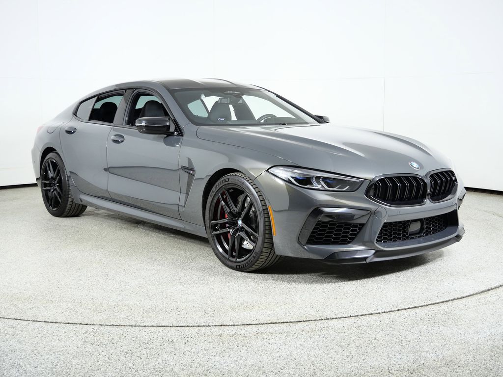 Thumbnail: 2025 BMW M8 - 8