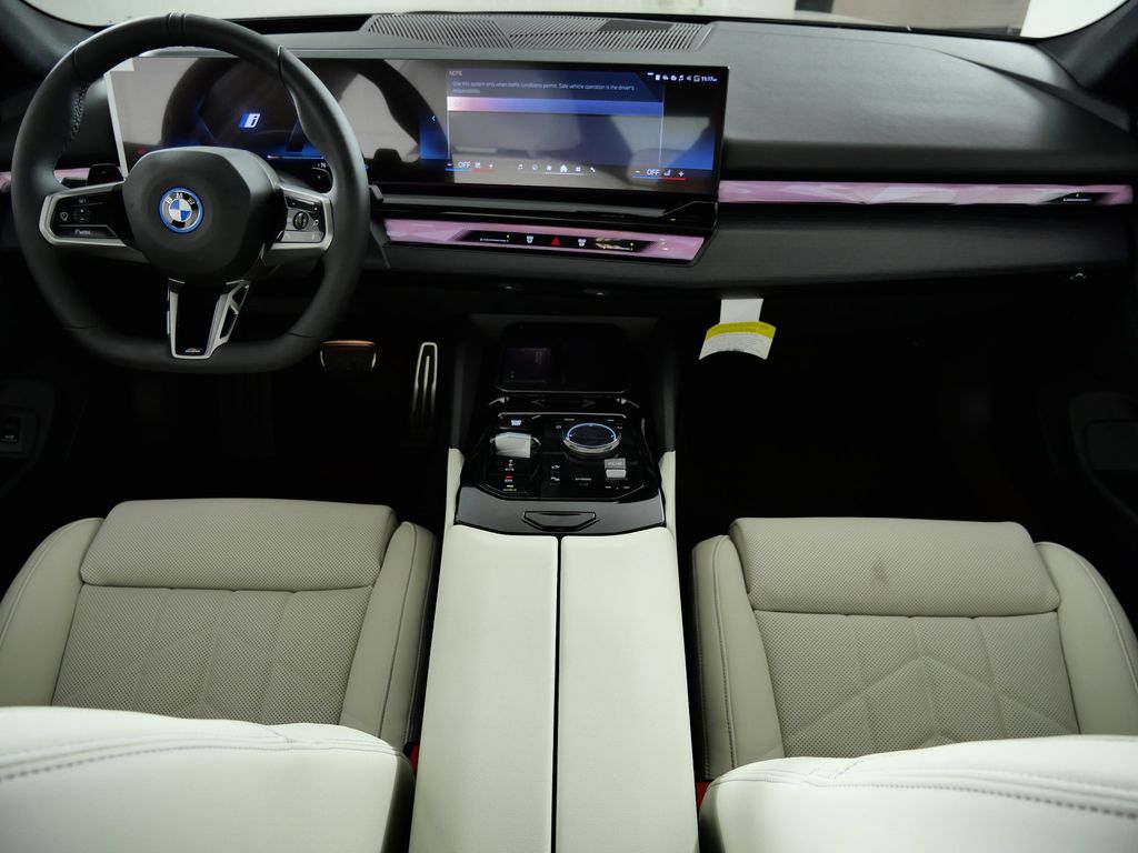 Thumbnail: 2026 BMW 5 Series - 5