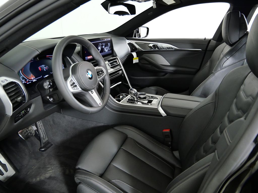 Thumbnail: 2026 BMW 8 Series - 34
