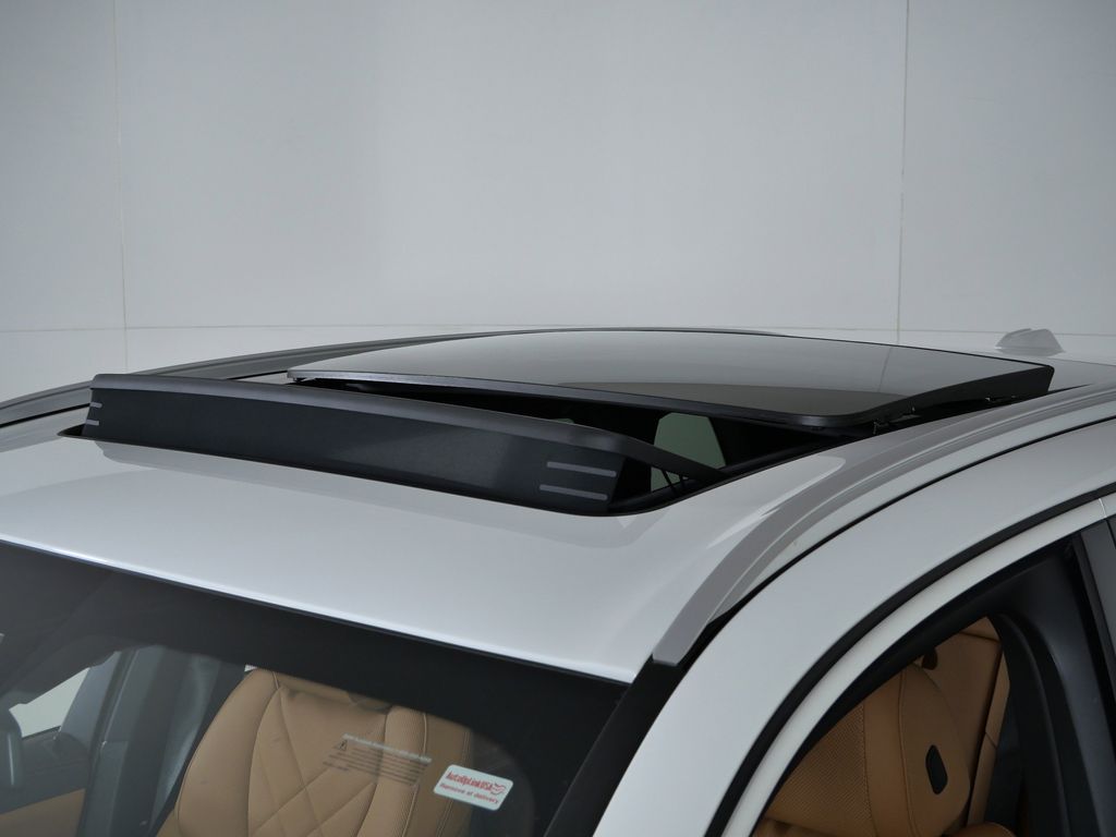 Thumbnail: 2026 BMW X5 - 18