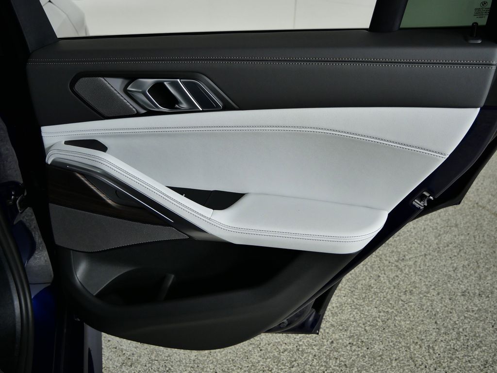 Thumbnail: 2026 BMW X6 - 25