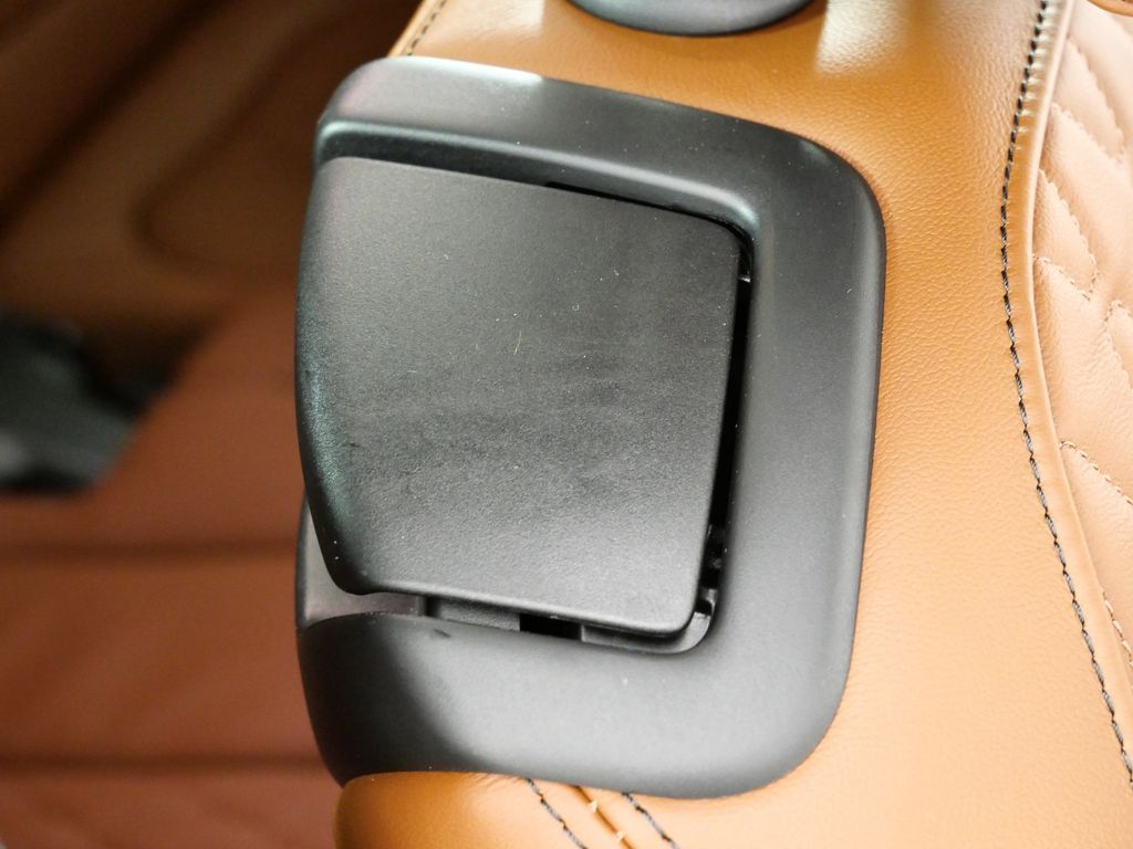 Thumbnail: 2025 BMW X7 - 29