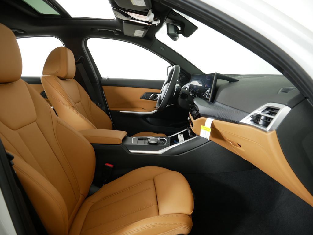 Thumbnail: 2025 BMW 3 Series - 22