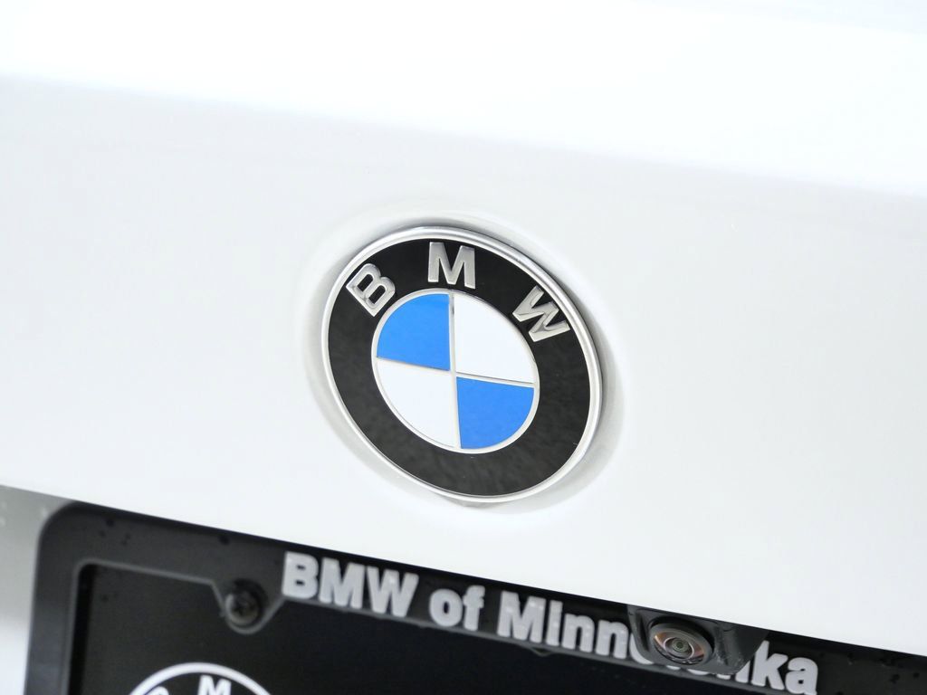 Thumbnail: 2026 BMW 3 Series - 13