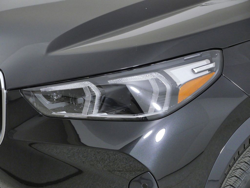 Thumbnail: 2026 BMW X1 - 3