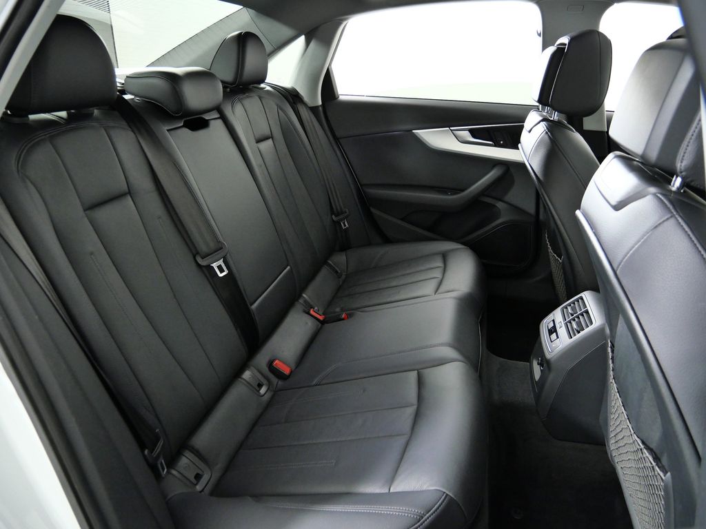 Thumbnail: 2017 Audi A4 - 28