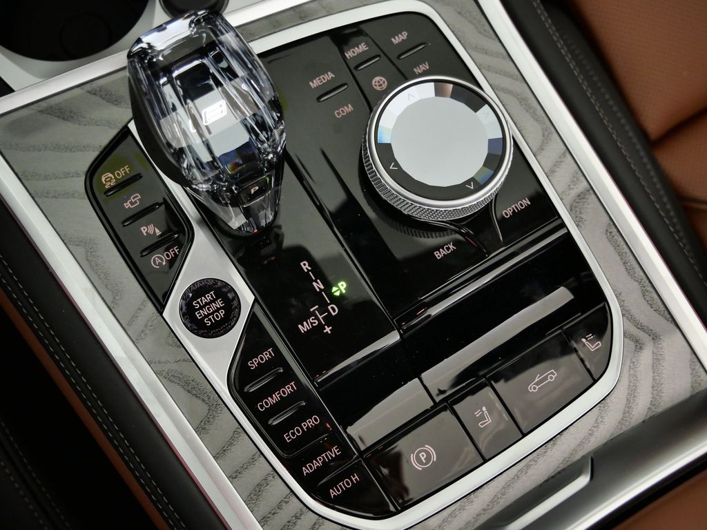 Thumbnail: 2026 BMW 8 Series - 47