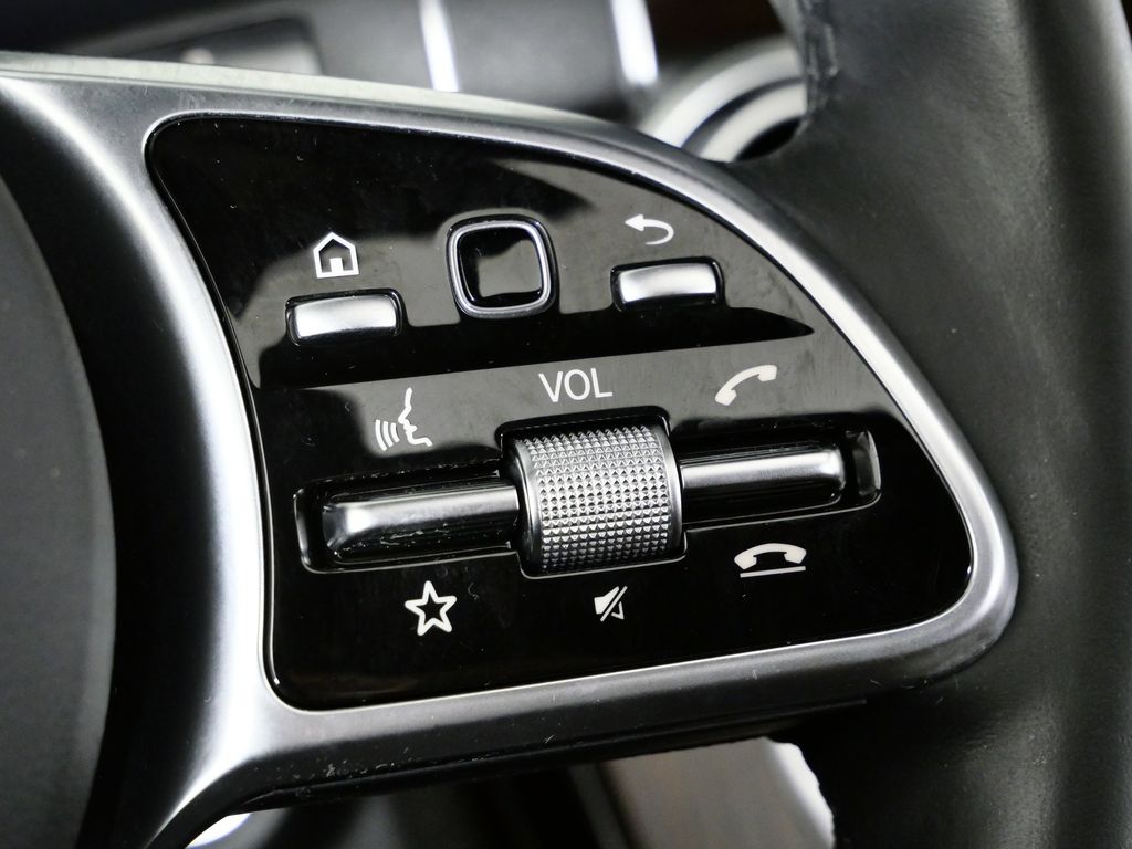 Thumbnail: 2021 Mercedes-Benz GLC - 41