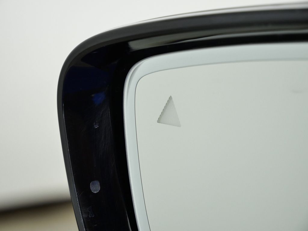 Thumbnail: 2026 BMW M2 - 25