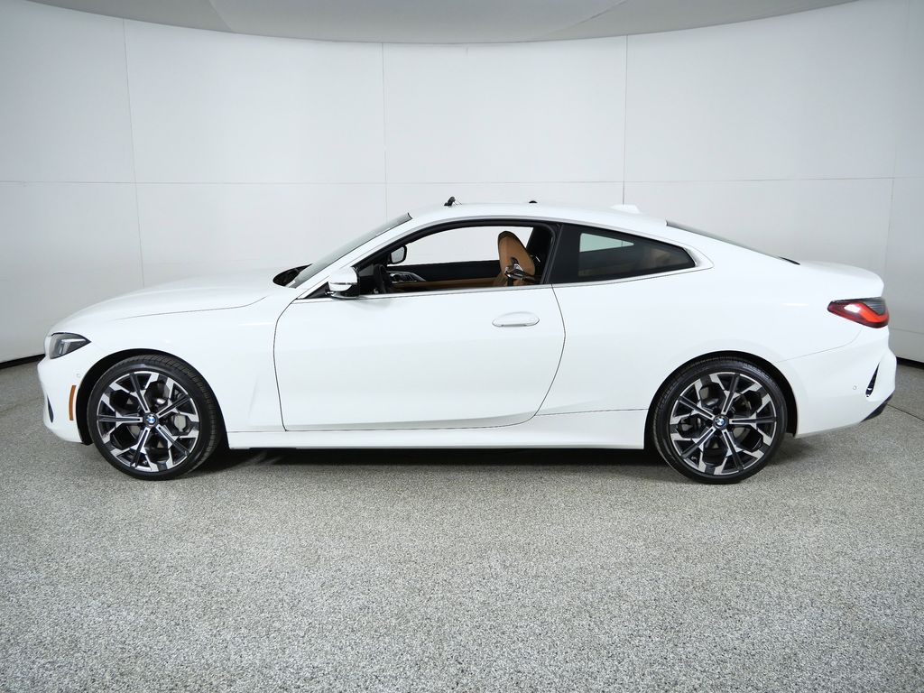 Thumbnail: 2025 BMW 4 Series - 18