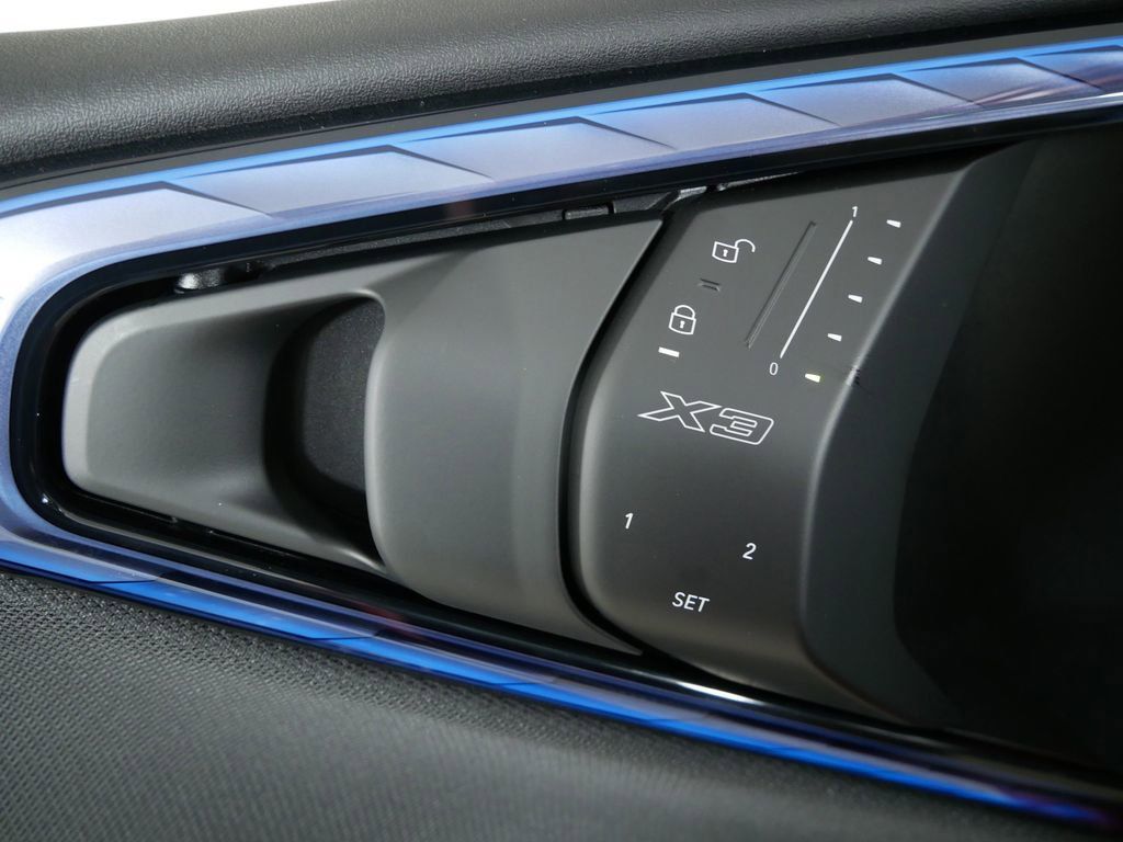 Thumbnail: 2025 BMW X3 - 35