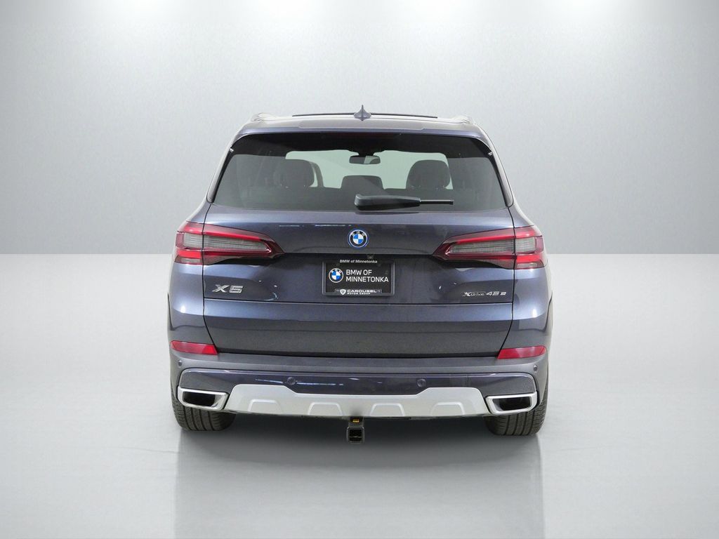 Thumbnail: 2022 BMW X5 - 11