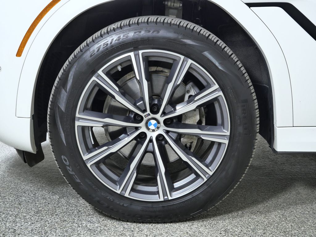 Thumbnail: 2025 BMW X6 - 21