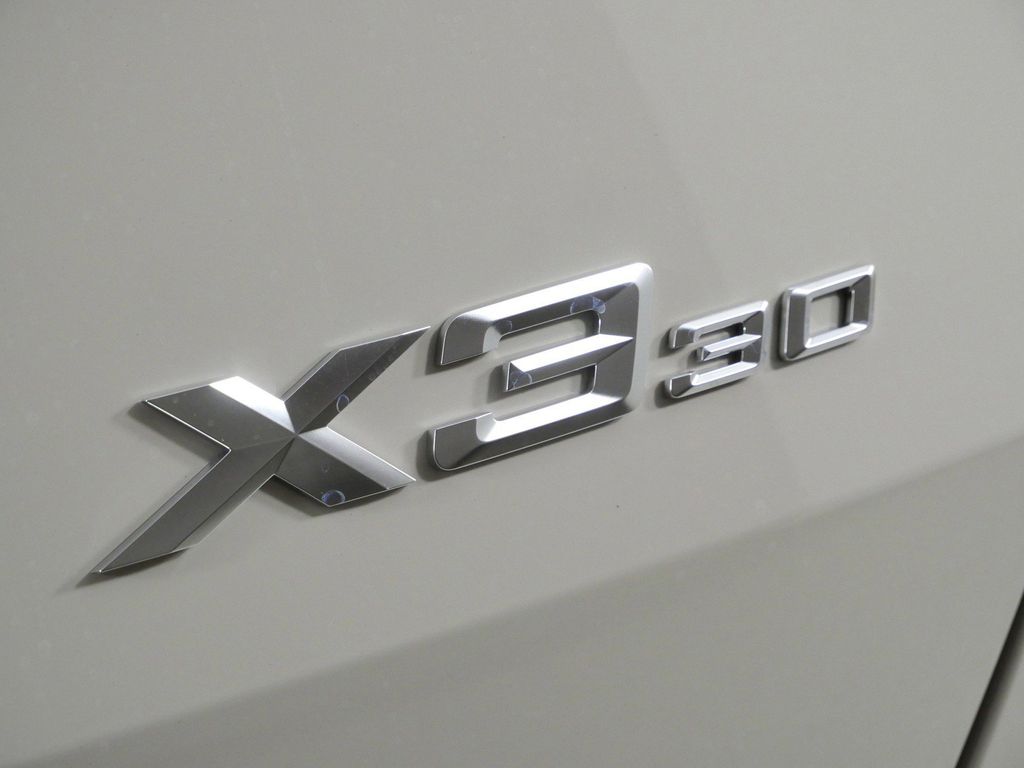 Thumbnail: 2026 BMW X3 - 12