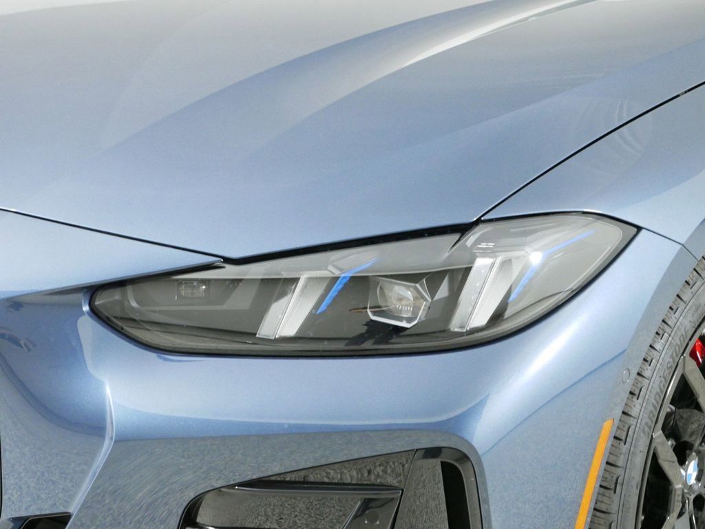 Thumbnail: 2025 BMW 4 Series - 18