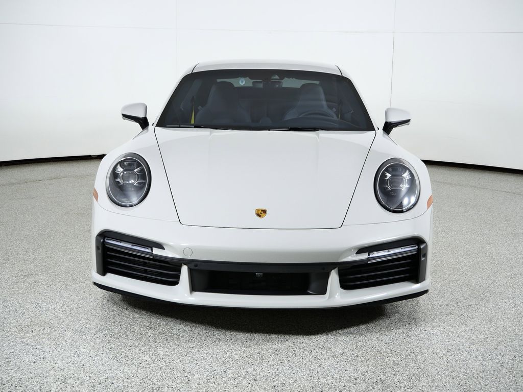 Thumbnail: 2023 Porsche 911 - 3