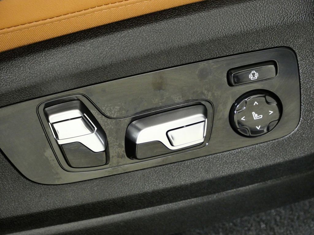 Thumbnail: 2026 BMW X5 - 22