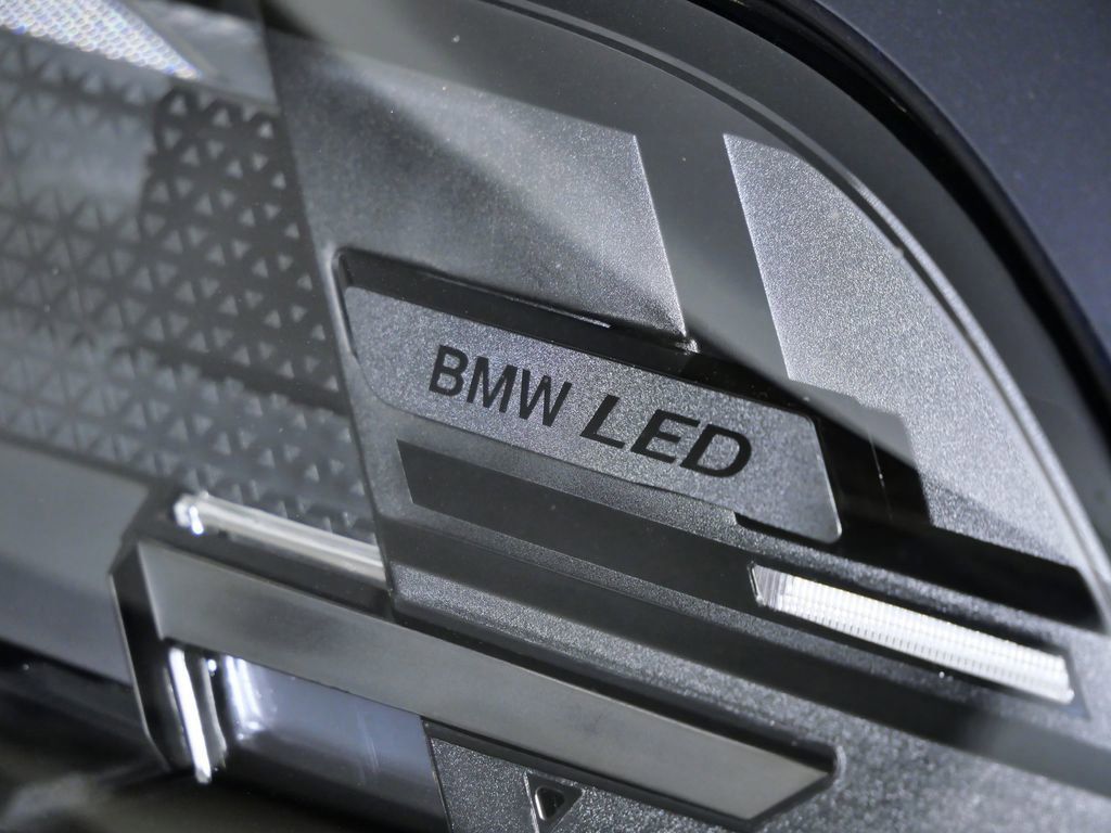 Thumbnail: 2026 BMW X5 - 6