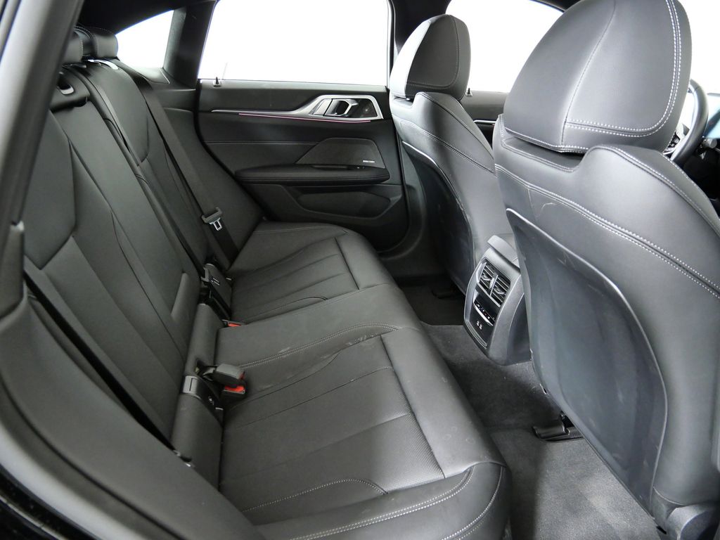 Thumbnail: 2025 BMW i4 - 30