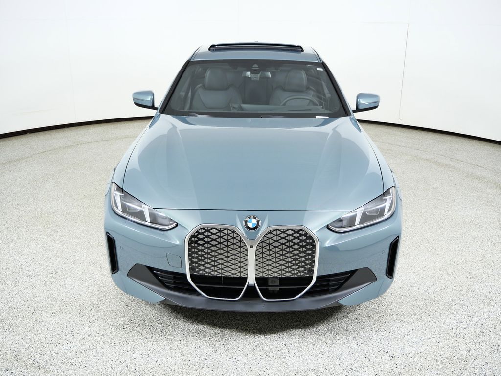 Thumbnail: 2026 BMW i4 - 16