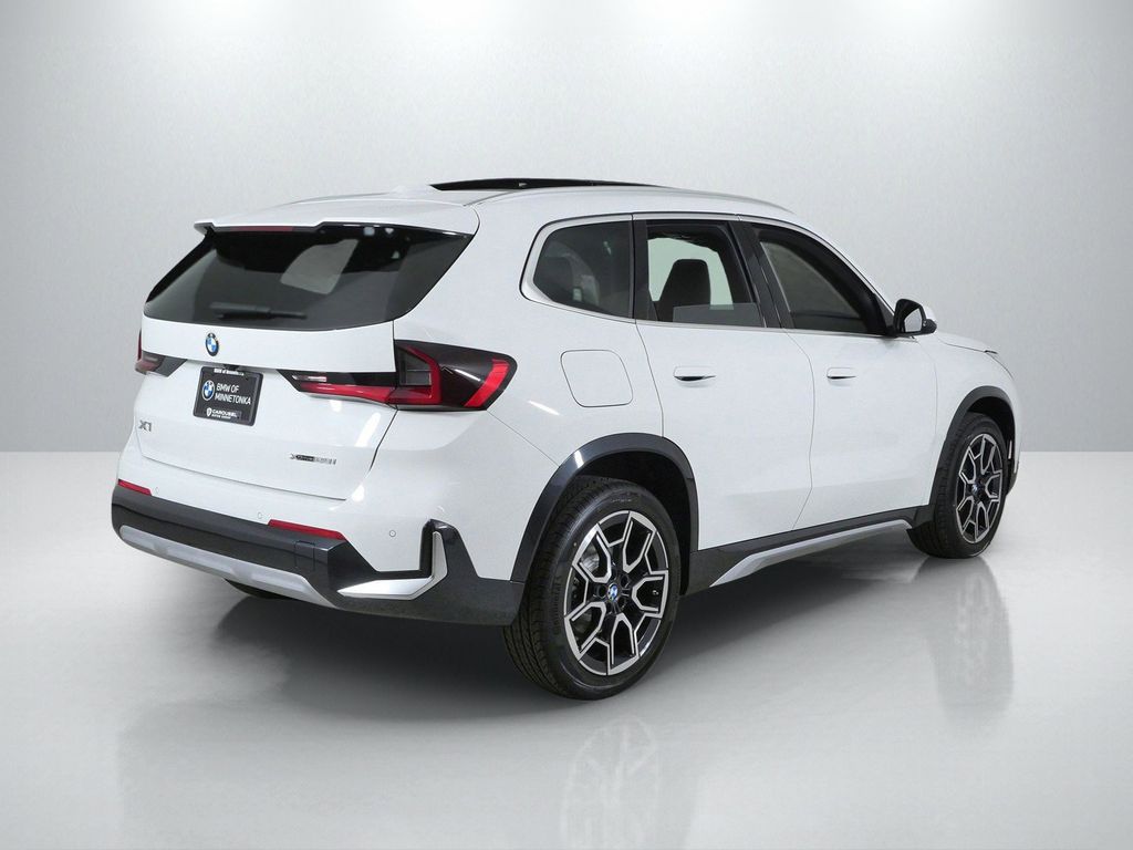 Thumbnail: 2026 BMW X1 - 9