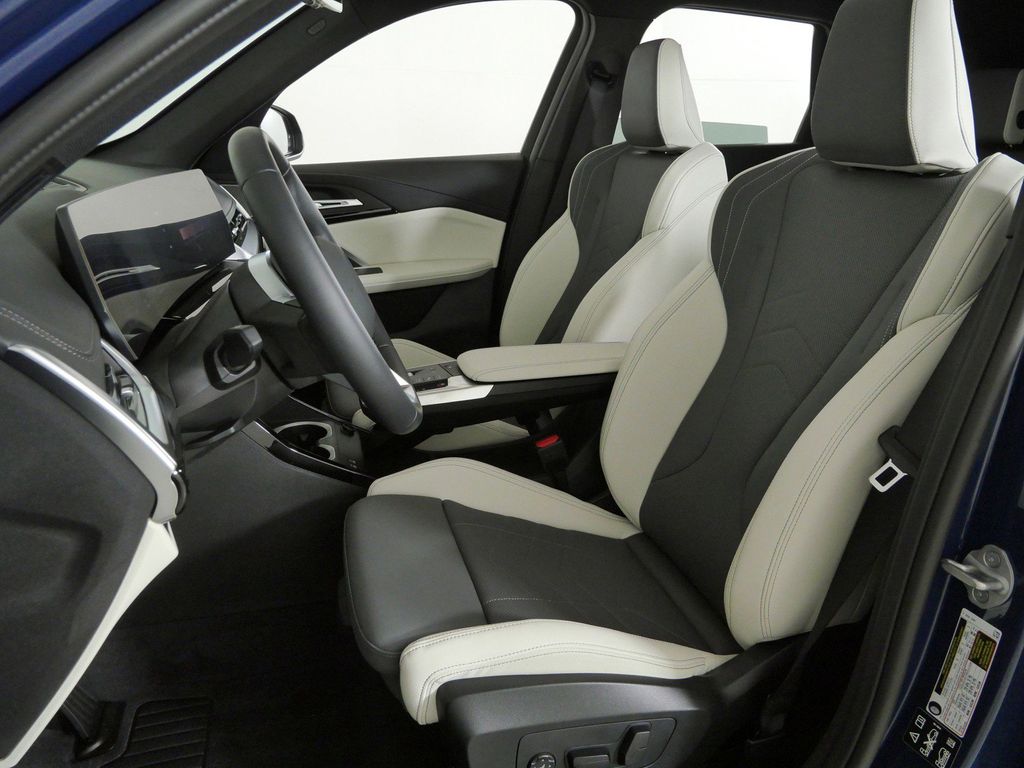 Thumbnail: 2026 BMW X1 - 33