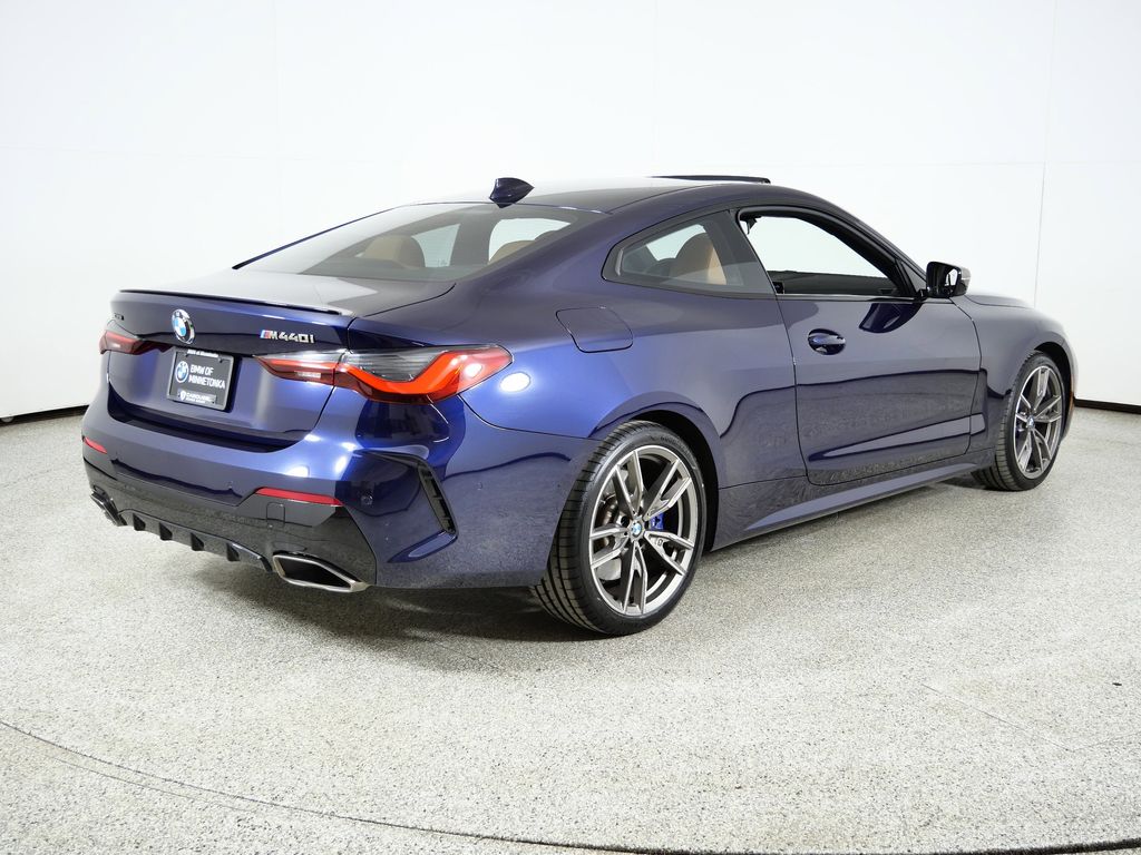 Thumbnail: 2023 BMW 4 Series - 11