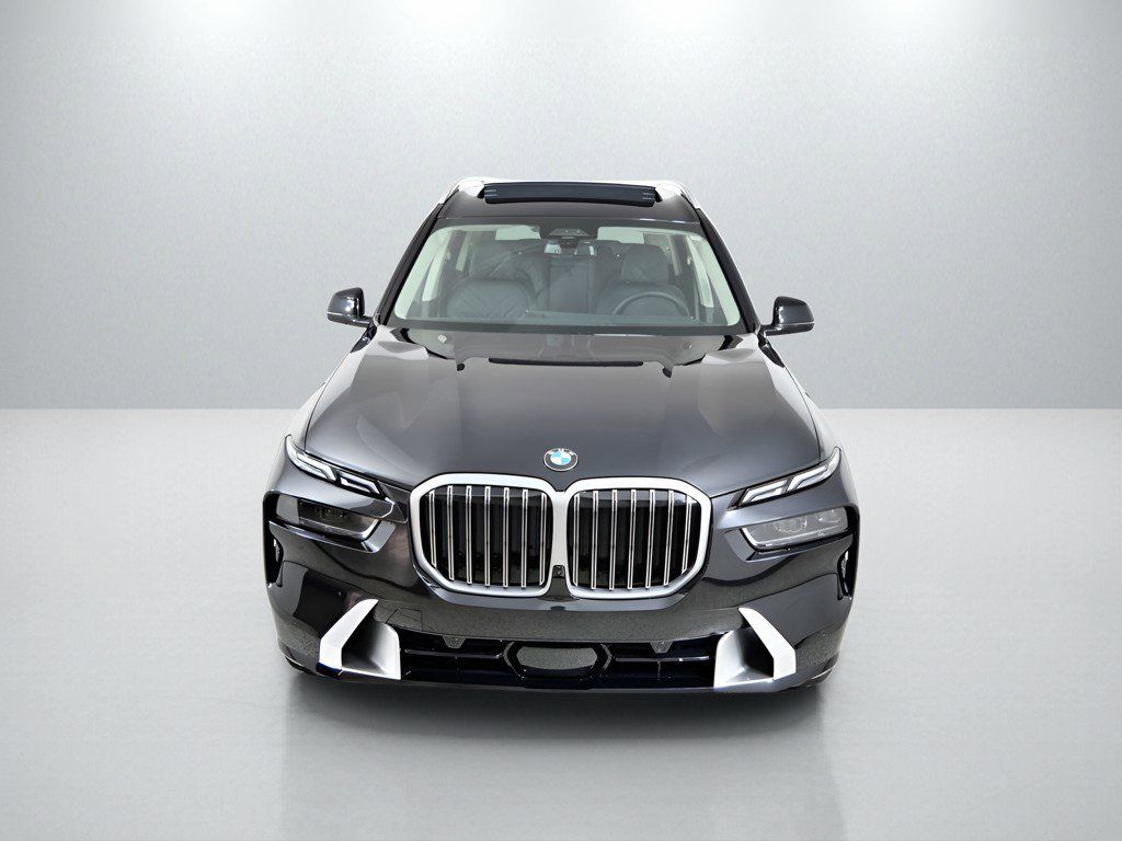 Thumbnail: 2026 BMW X7 - 17