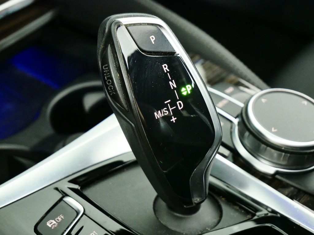 Thumbnail: 2019 BMW 6 Series - 44