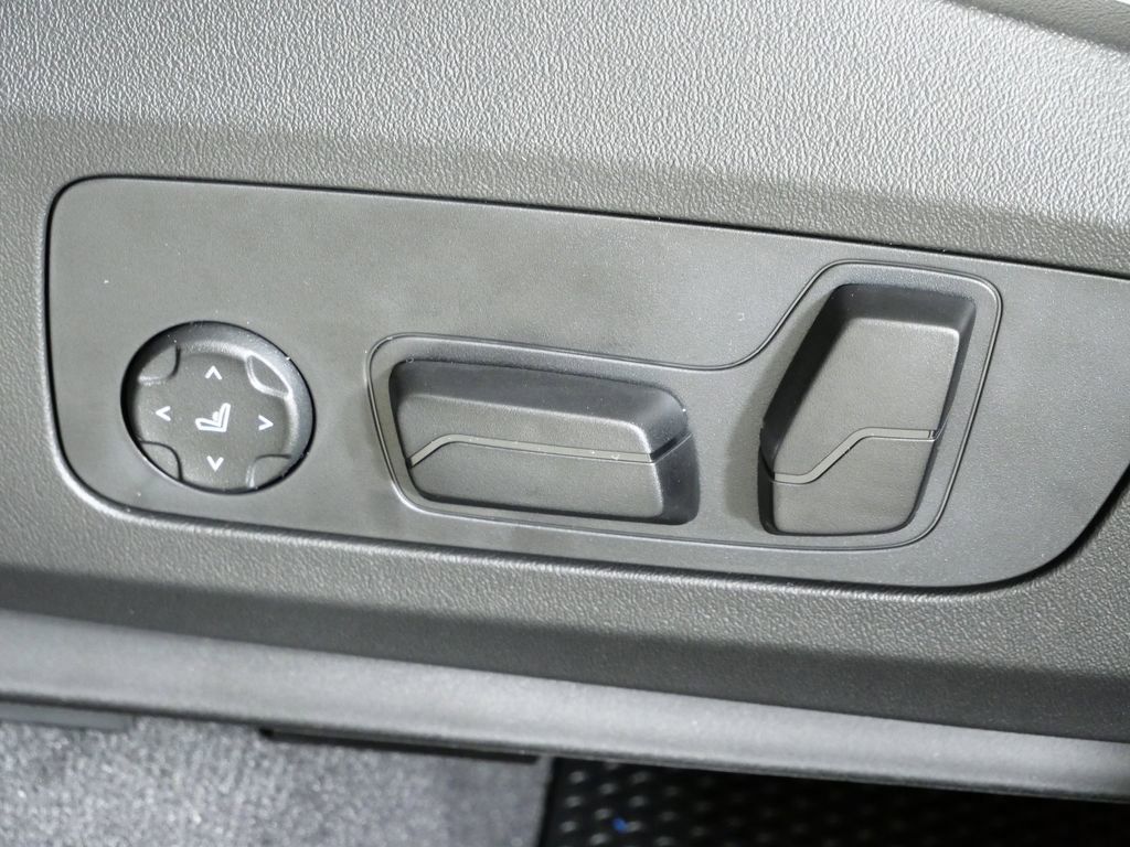 Thumbnail: 2026 BMW X1 - 40