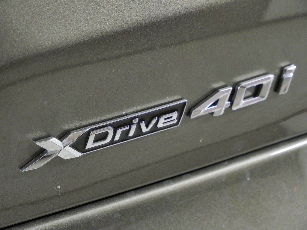 Thumbnail: 2026 BMW X5 - 12