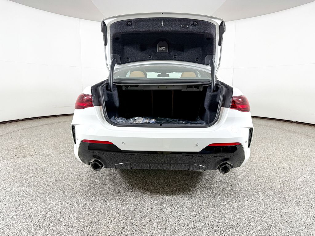 Thumbnail: 2026 BMW 4 Series - 16