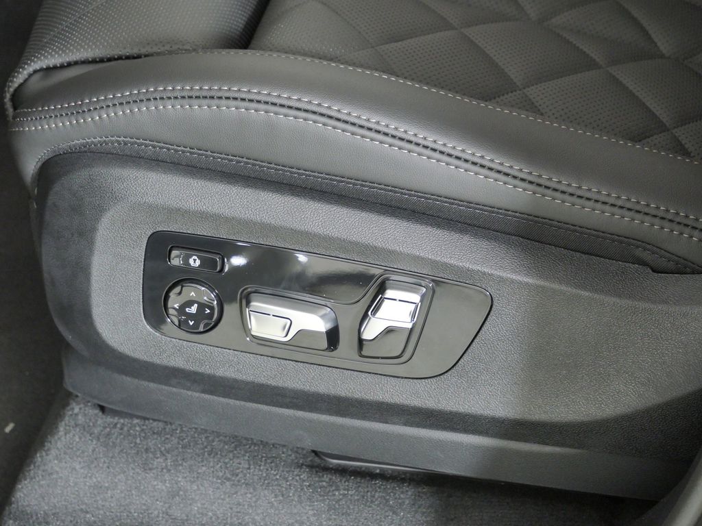 Thumbnail: 2026 BMW X5 - 39